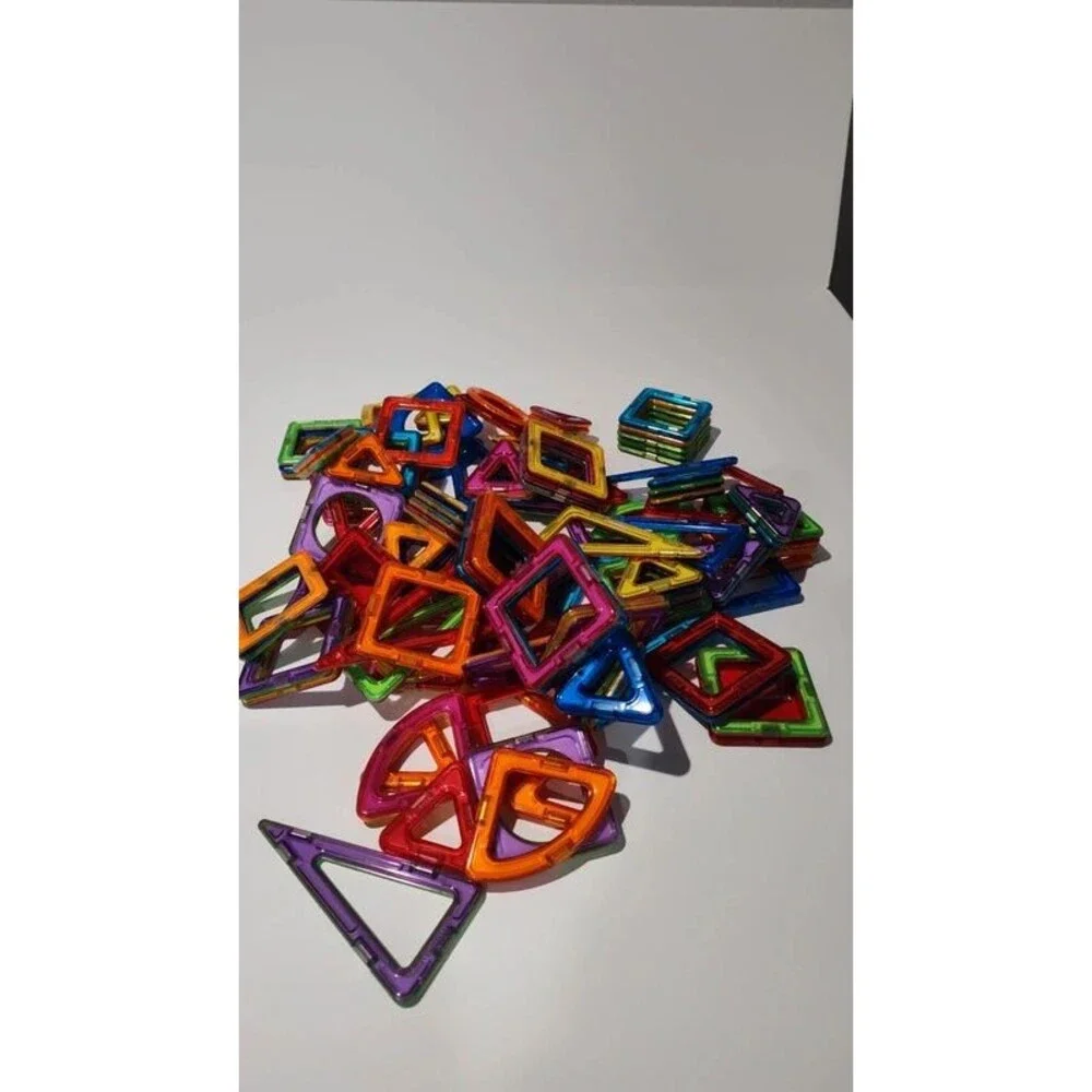 Magformers Discovery Construction magnetic magnet tiles geometric shapes 116pcs
